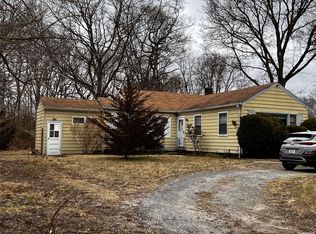1 2nd St, Nesconset, NY 11767