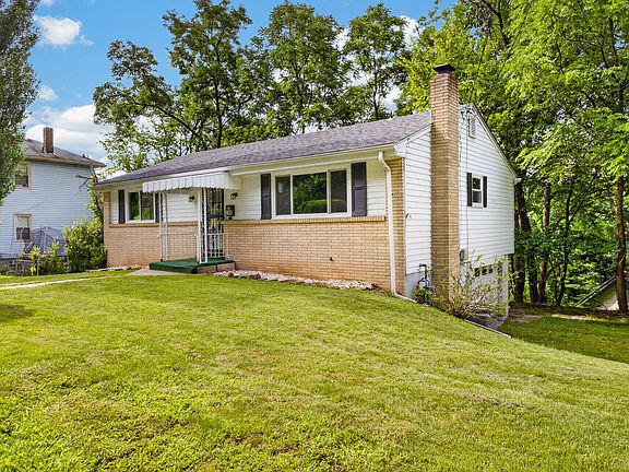 3rd image of 746 Semple Ave