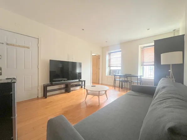 126 Lexington Avenue image 1 of 6