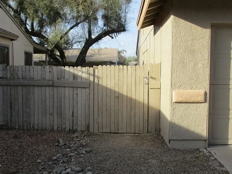 2774 W Firebrook Rd — Photo 11