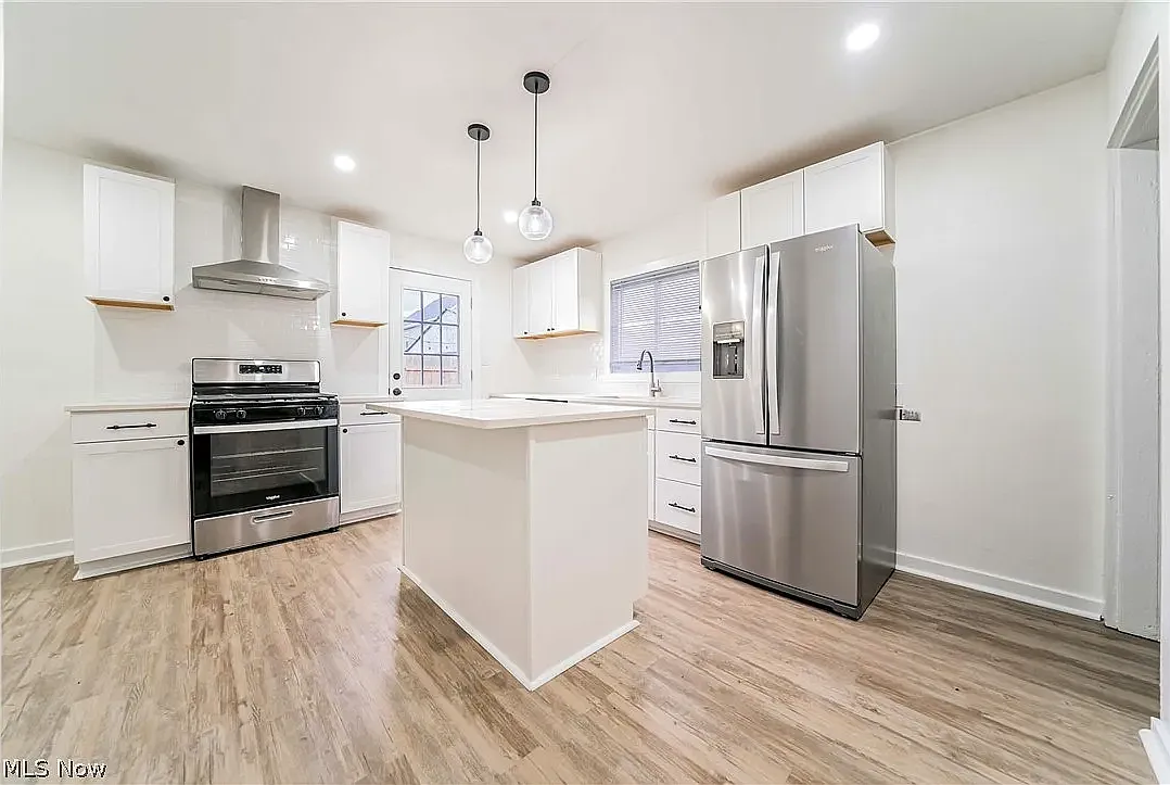 3 bed, 1349 sqft, $1,895 — Photo 4
