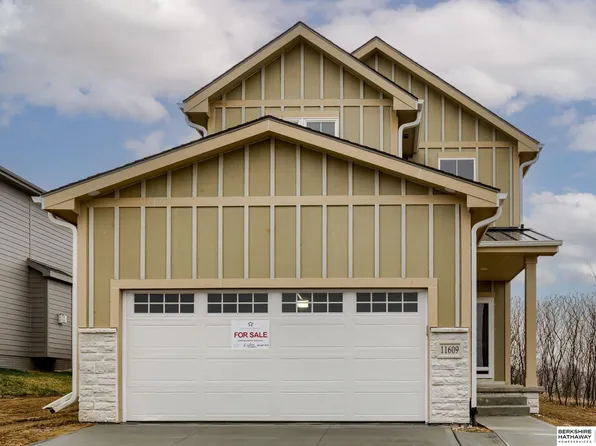 11609 Potter St, Omaha, NE 68142