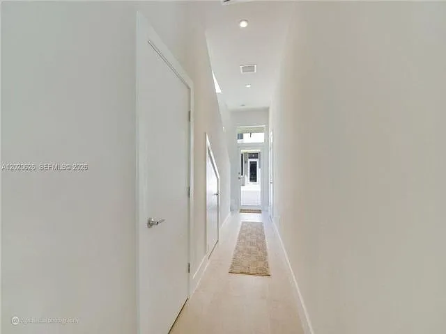 7701 SW 95th Ter #1 — Photo 18