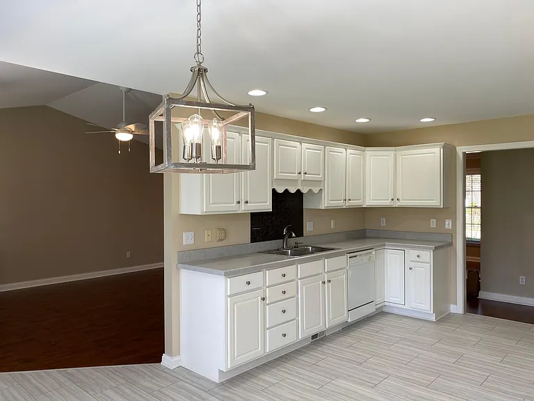 2700 Oak Trail Dr — Photo 7