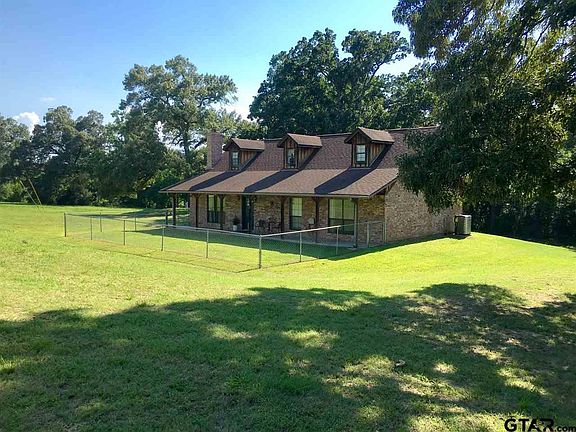 2nd image of 260 Private Road 3298