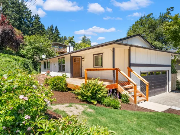 6100 Barclay St, West Linn, OR 97068