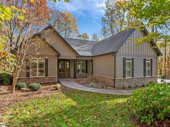 25 Angleblade Rd, Landrum, SC 29356