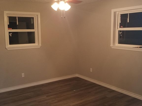 5th image of 117 Utah Dr