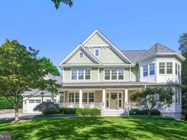 9820 Carmelita Dr, Potomac, MD 20854