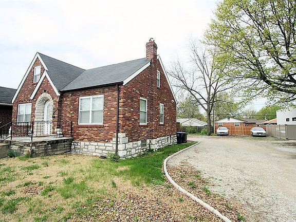 3rd image of 6037 Hampton Ave