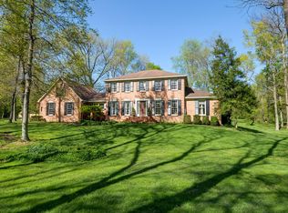 145 Rosswood Dr, Pewee Valley, KY 40056