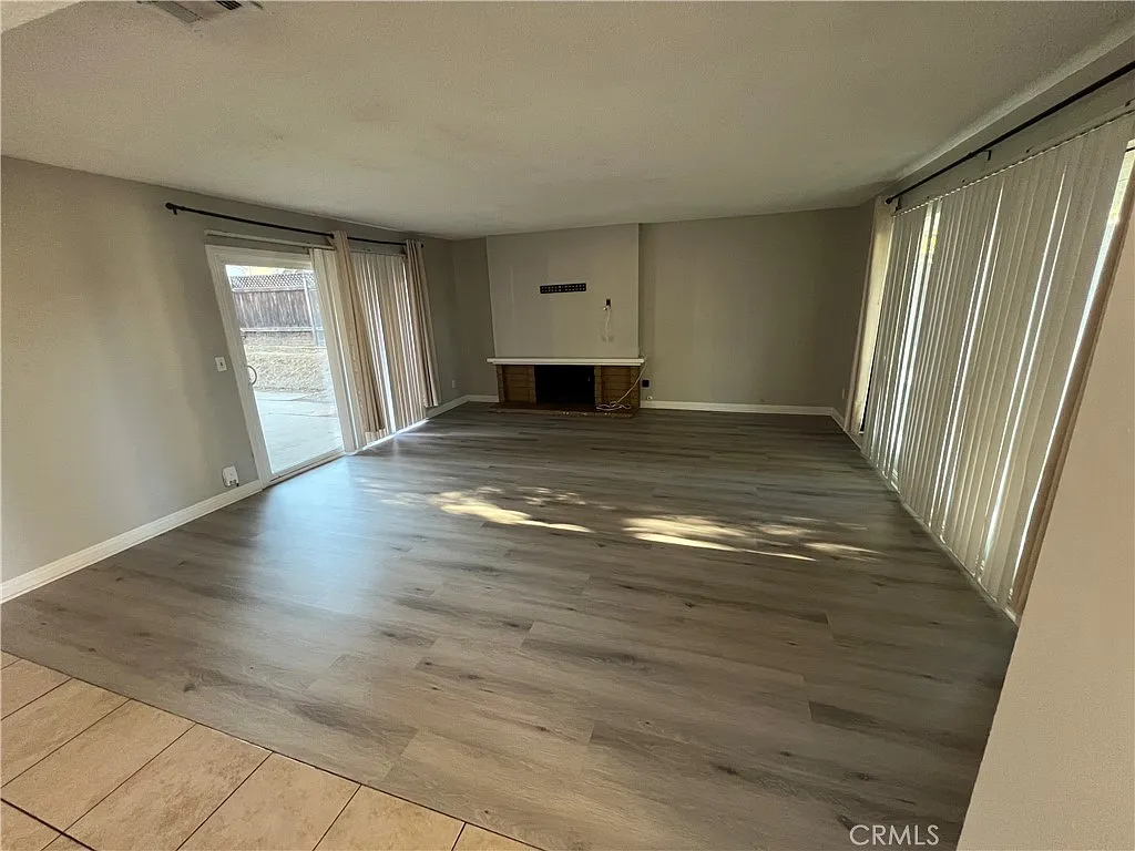 4 bed, 1755 sqft, $3,100 — Photo 3