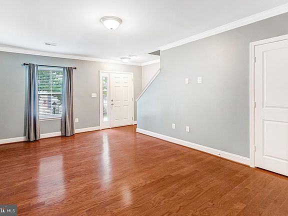 3rd image of 4504 Potomac Highlands Cir