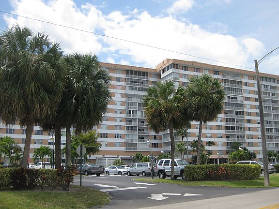 2nd image of 3800 Hillcrest Dr APT 615