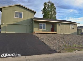 7038 Peck Ave, Anchorage, AK 99504
