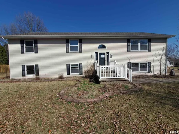 3115 Winchester Cir, Galesburg, IL 61401