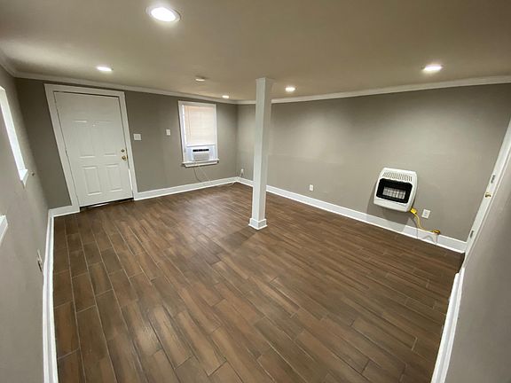 3rd image of 1610 San Francisco Garage Apartment
