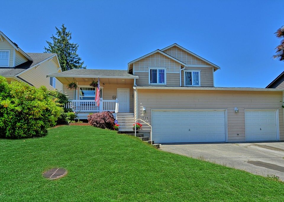 1st image of 3324 114th Dr NE