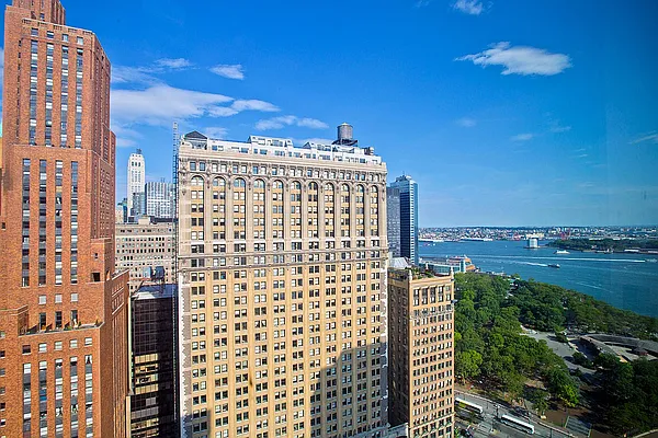 Sold by Keller Williams NYC | media 8