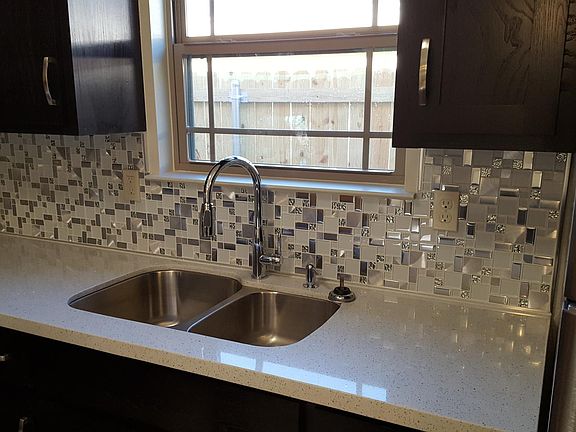 4th image of 809 E Myrtle Beach Ave APT 4