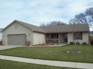 4038 Hawkridge Dr, Janesville, WI 53546