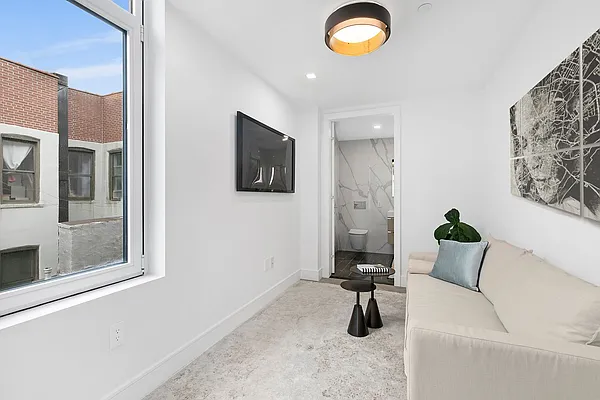 Rented by Compass | media 23