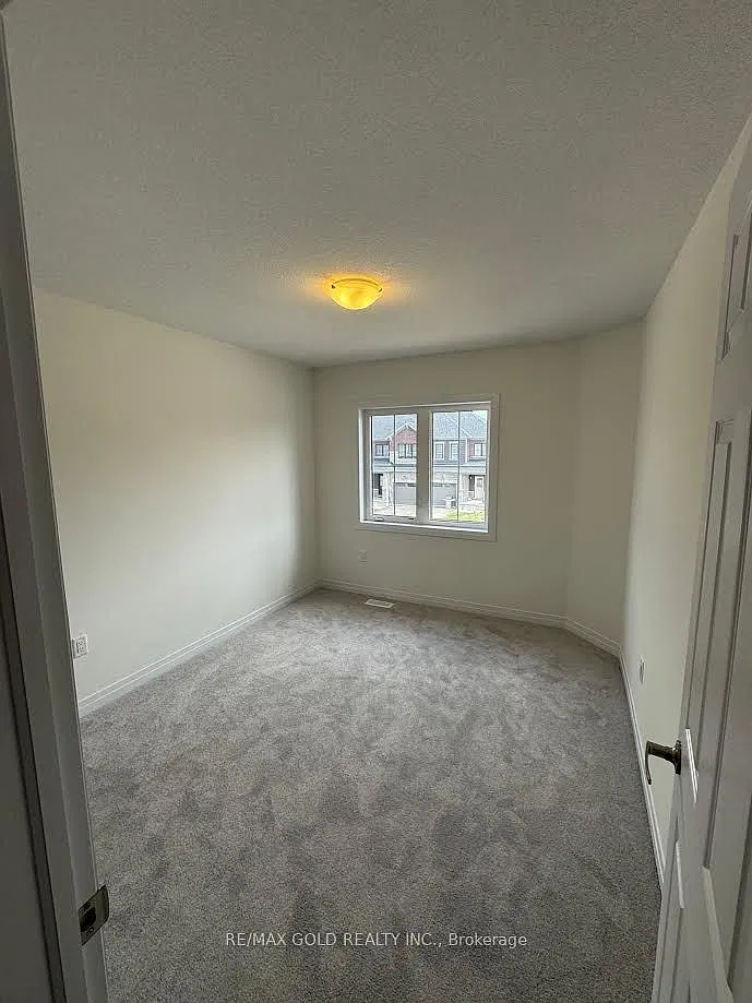3 bed, $2,600 — Photo 4