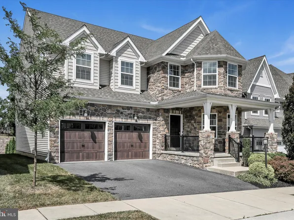 25 Alderwood Way, Lancaster, PA 17601