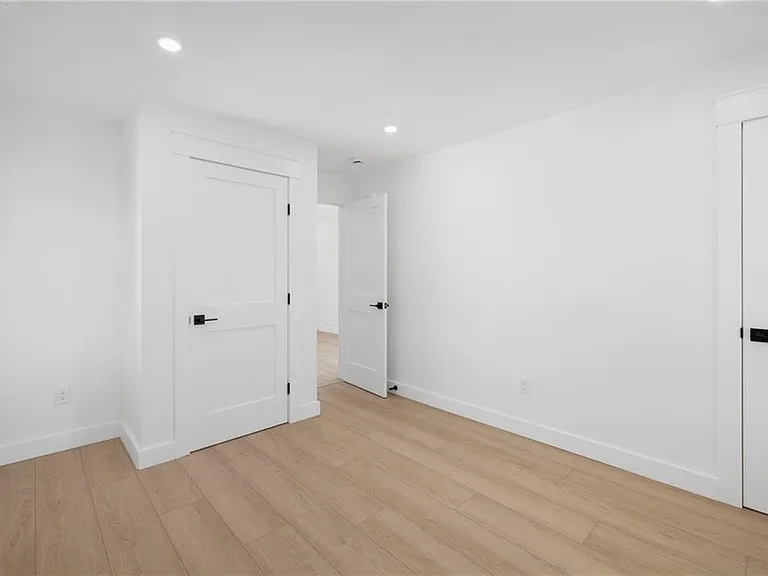 4 Melrose St #4 — Photo 10