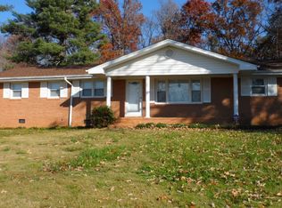 370 Forrester Dr, Greenville, SC 29607