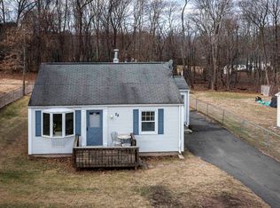 28 Elaine Dr, Broad Brook, CT 06016