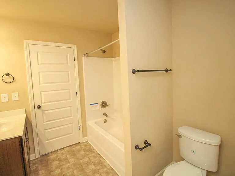 2733 Huntcliffe Dr — Photo 27