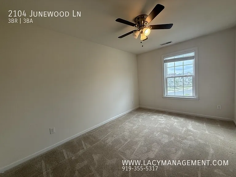 2104 Junewood Ln — Photo 10