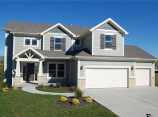 2031 SW Farmfield Ln, Lees Summit, MO 64082