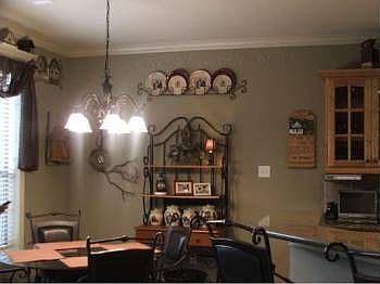 5th image of 4406 Longthorpe Ct