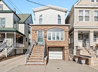 19 E 32nd St, Bayonne, NJ 07002
