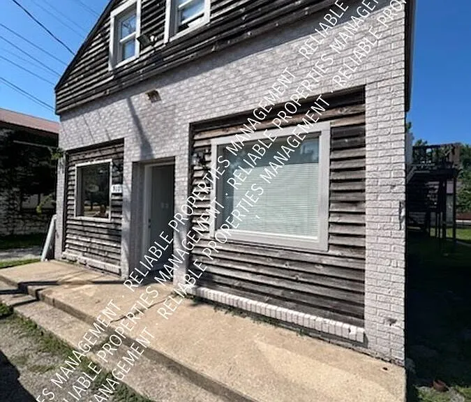 910 Broadway — Photo 14