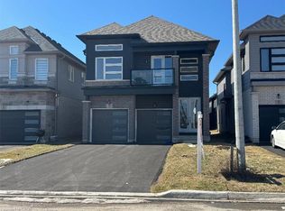 12 Hildred St, Welland, ON L3B1M9