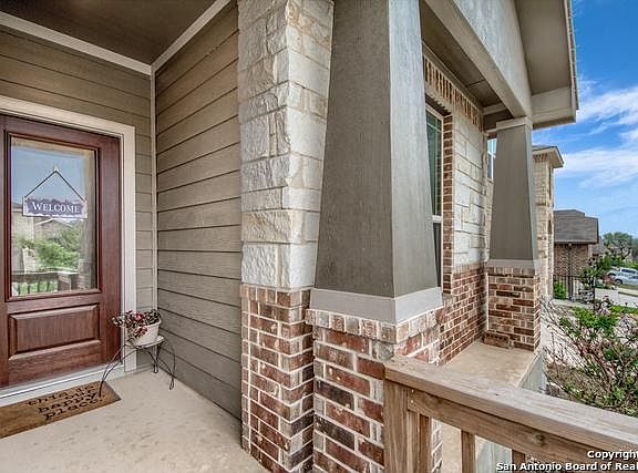 3rd image of 6050 Akin Cir