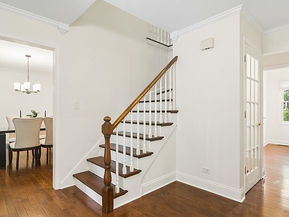 3rd image of 2603 Deerfield Ln