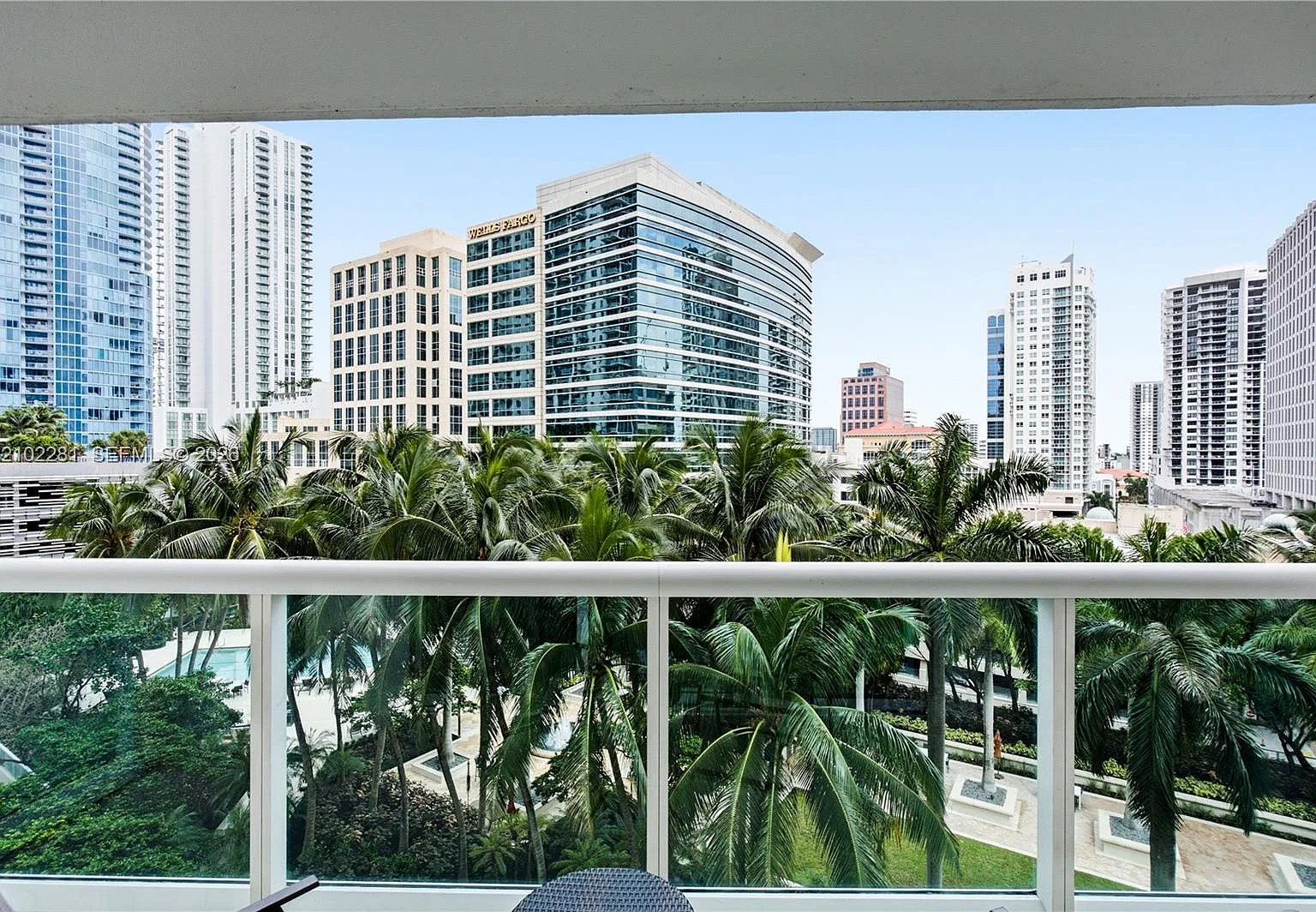 Watergarden Condo — Photo 2