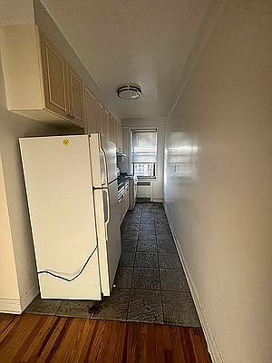 5th image of 36-19 167th St #3E