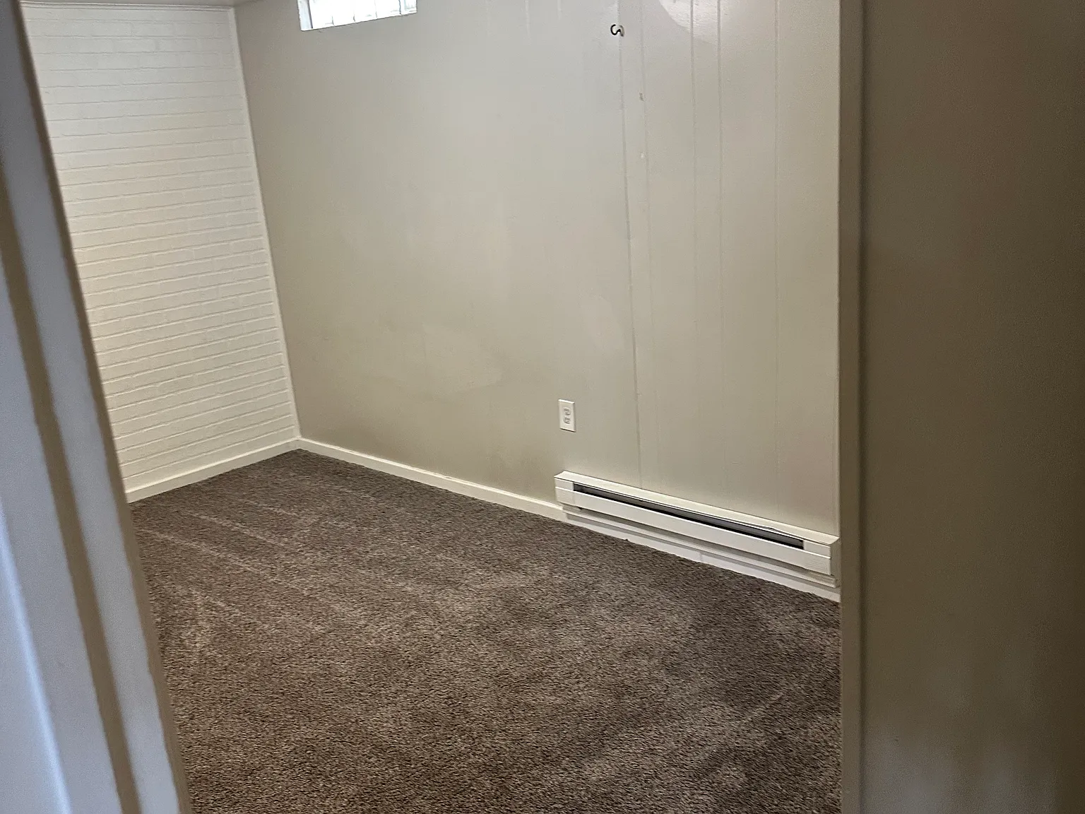 3 bed, $1,500 — Photo 2