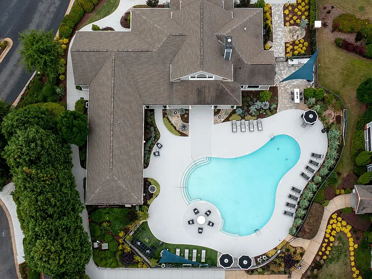 Dive into paradise: immerse yourself in the tranquil oasis of our exquisite pool!