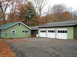 3076 Old Darlington Rd, Beaver Falls, PA 15010