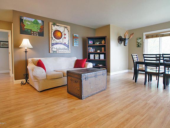 3rd image of 140 Eagle St APT 301