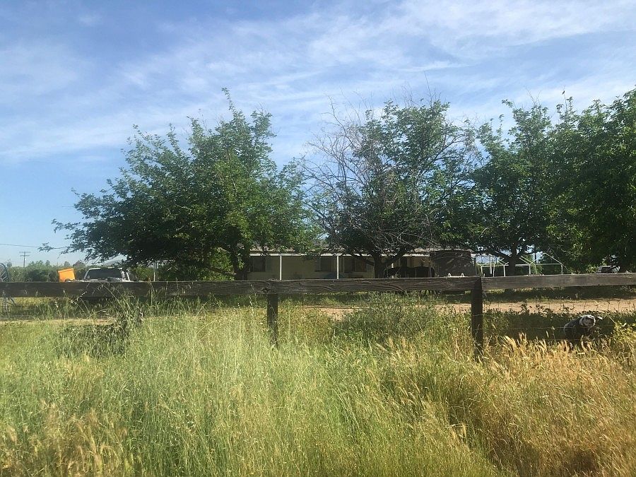 2nd image of 22606 Carson Ave