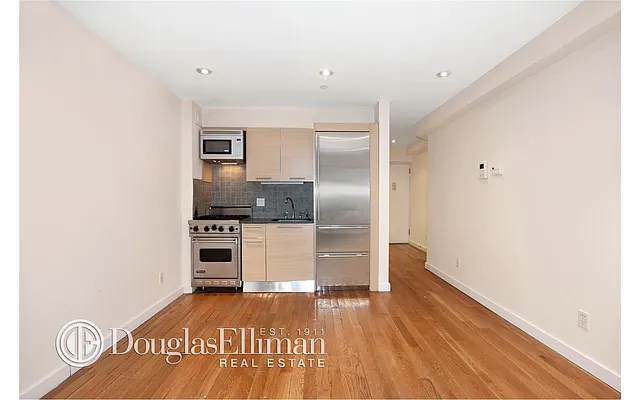 Rented by Douglas Elliman | media 28