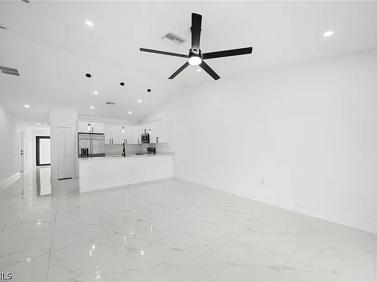 668 Chemstrand St E — Photo 7