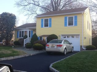 31 Sherwood Rd, Kenilworth, NJ 07033